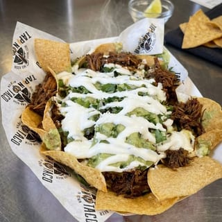 BIRRIA NACHOS